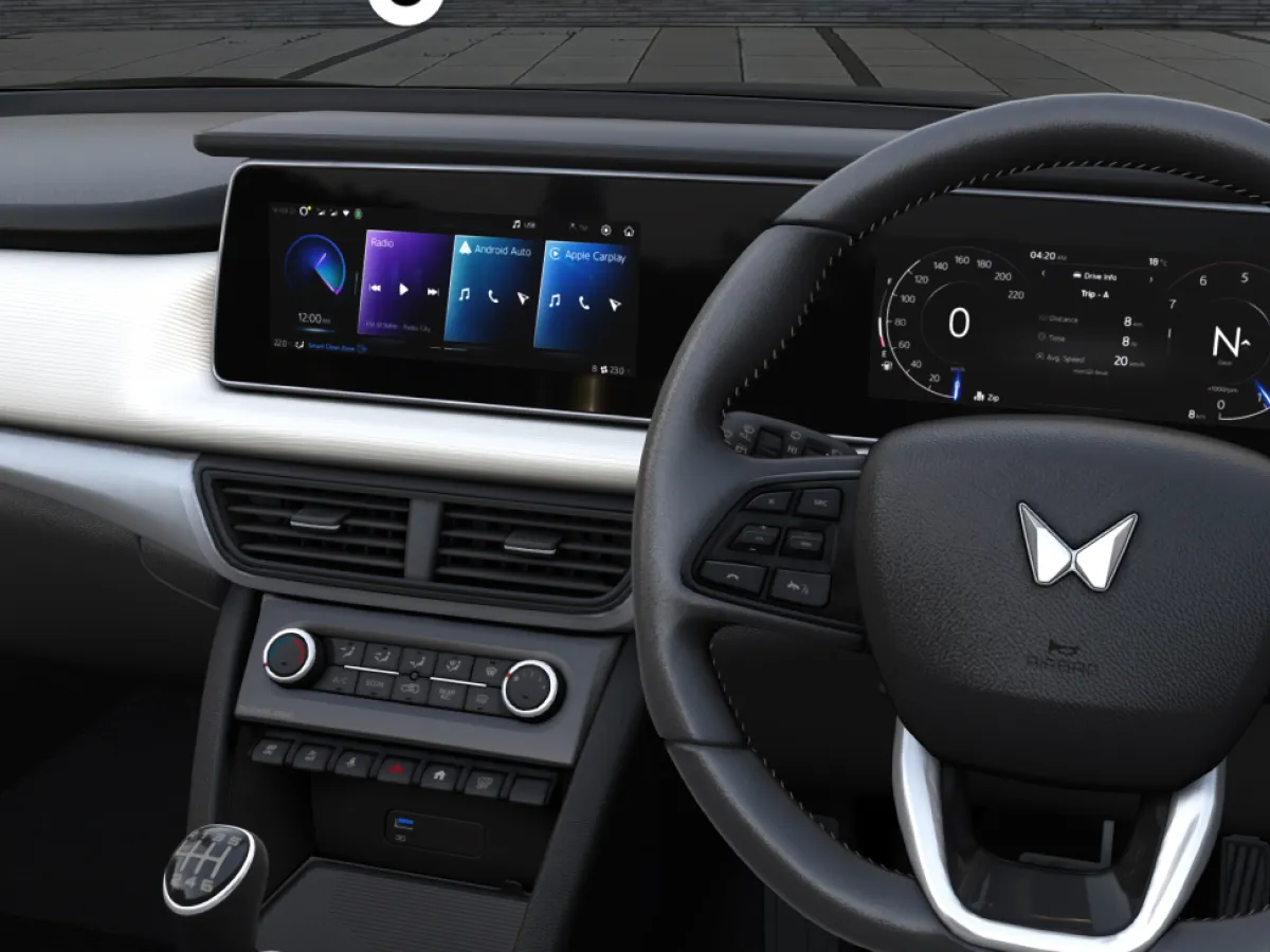 Mahindra XUV 700 AX5 Diesel